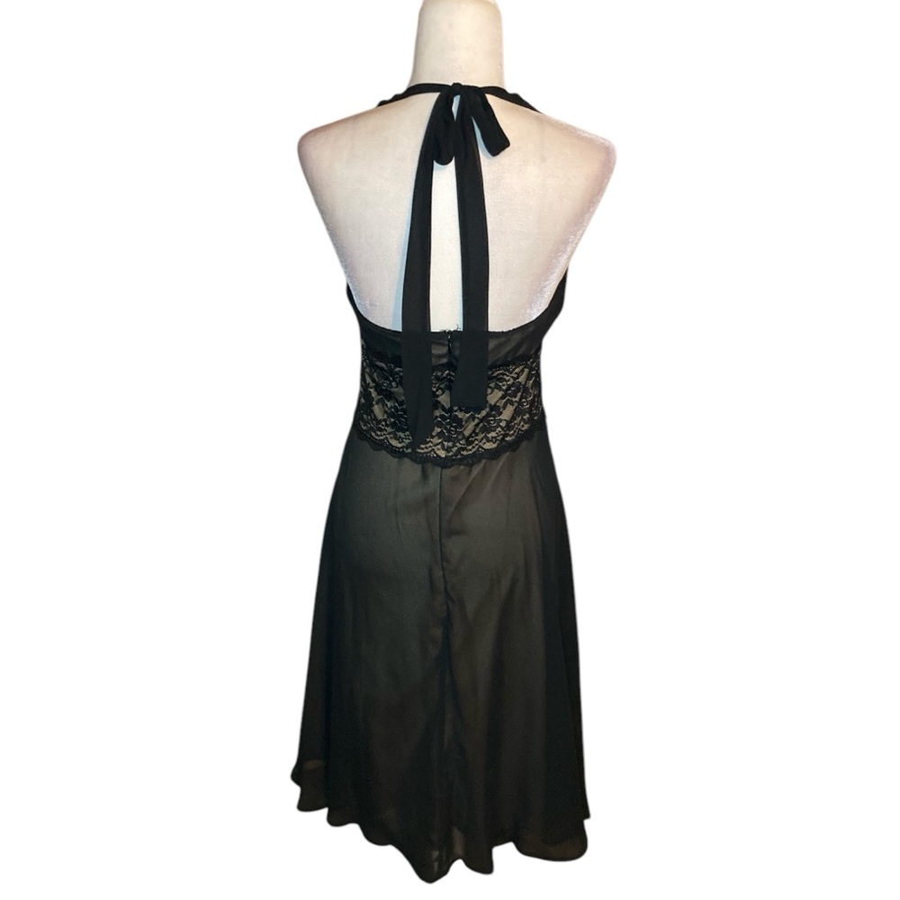 Black lace halter dress - Picture 3 of 6